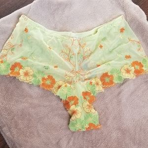 Beautiful sexy Sensual lingerie NWT